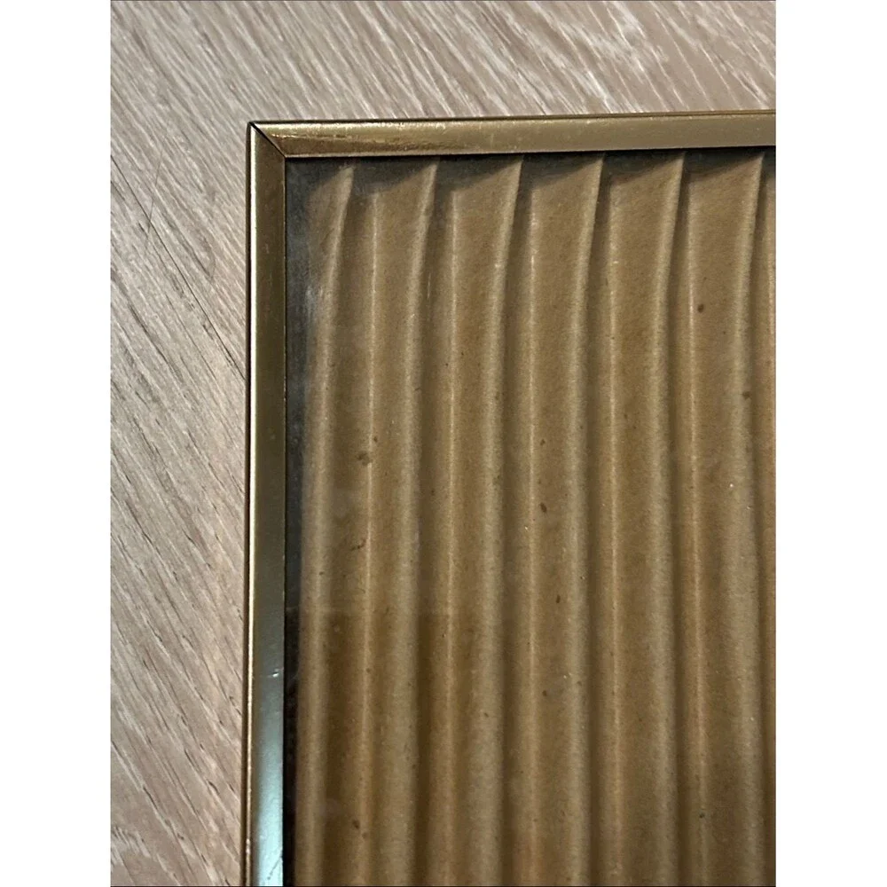 Vintage Gold Toned Decorative Picture Frame - Home Accents 5x7